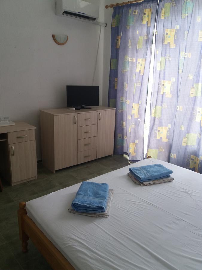 Family Hotel Casablanca Green Varna Extérieur photo