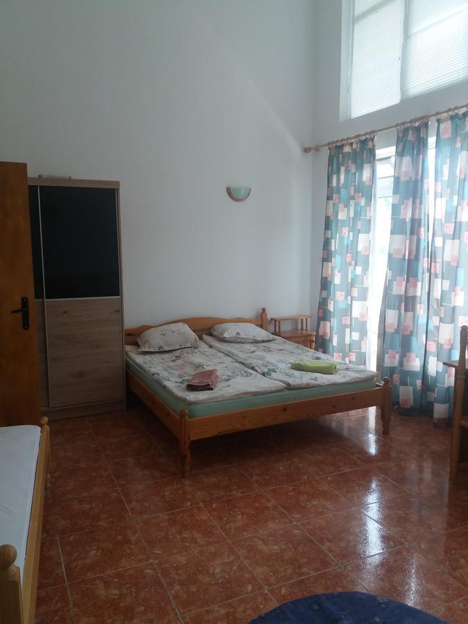 Family Hotel Casablanca Green Varna Extérieur photo