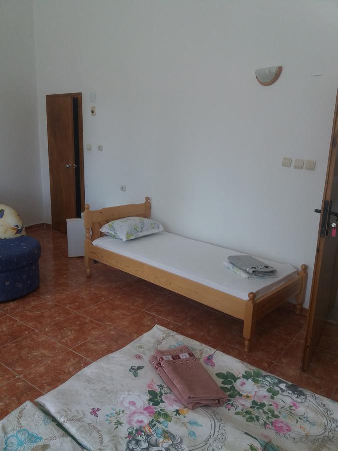 Family Hotel Casablanca Green Varna Extérieur photo